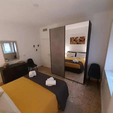 Apartment La Strelizia