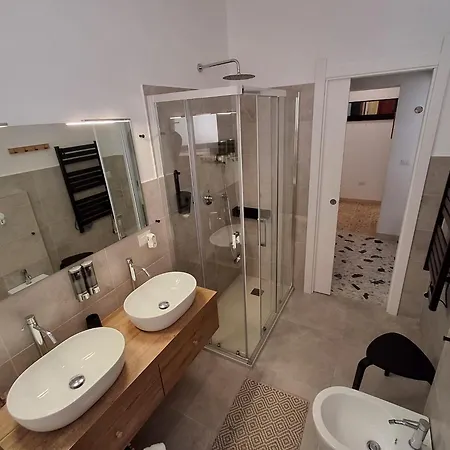 Apartment La Strelizia
