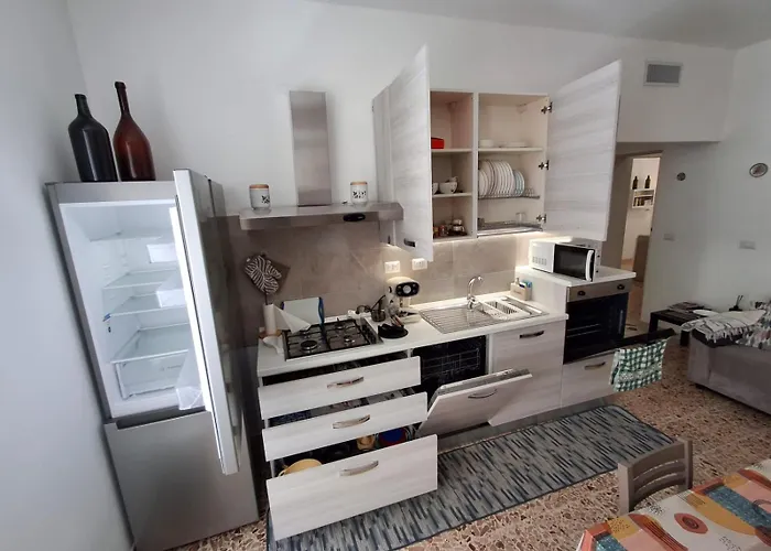 La Strelizia Апартаменты